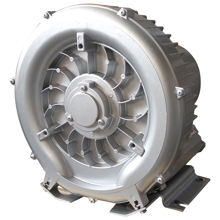 Centrifugal side channel blower for industrial vacuum cleaner